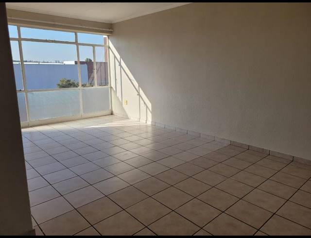 3 BEDROOM TOWNHOUSE FOR SALE IN NEW REDRUTH